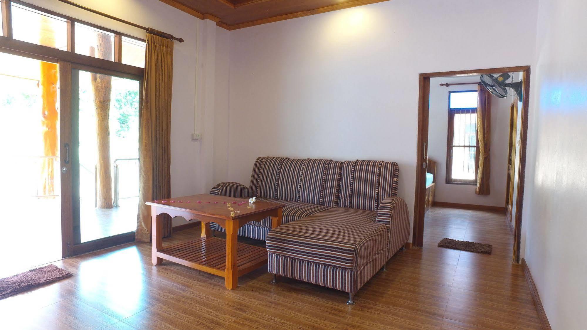 Bor Hin Resort Баан Тай Екстериор снимка